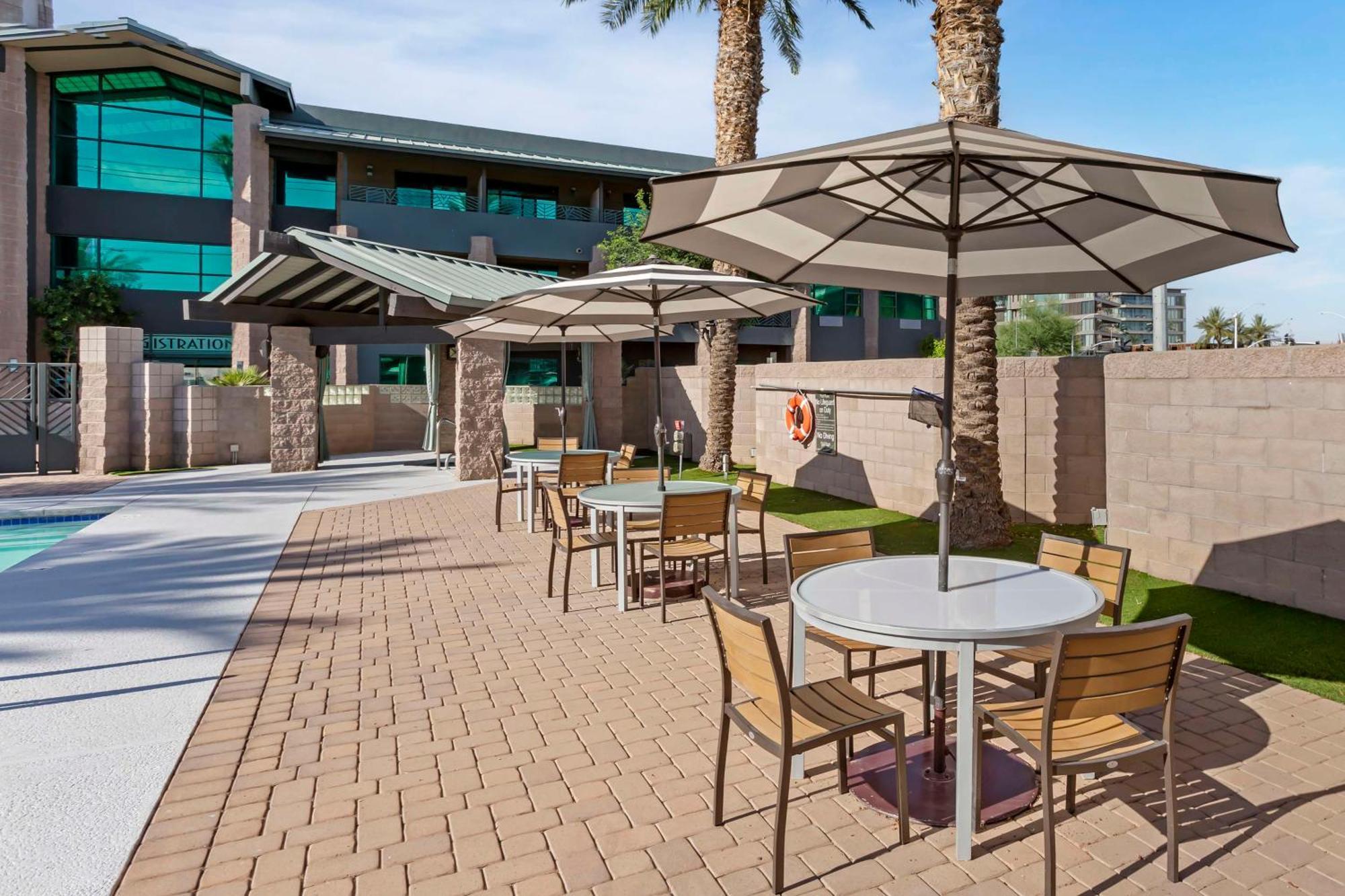 Best Western Plus Sundial Скотсдейл Екстериор снимка